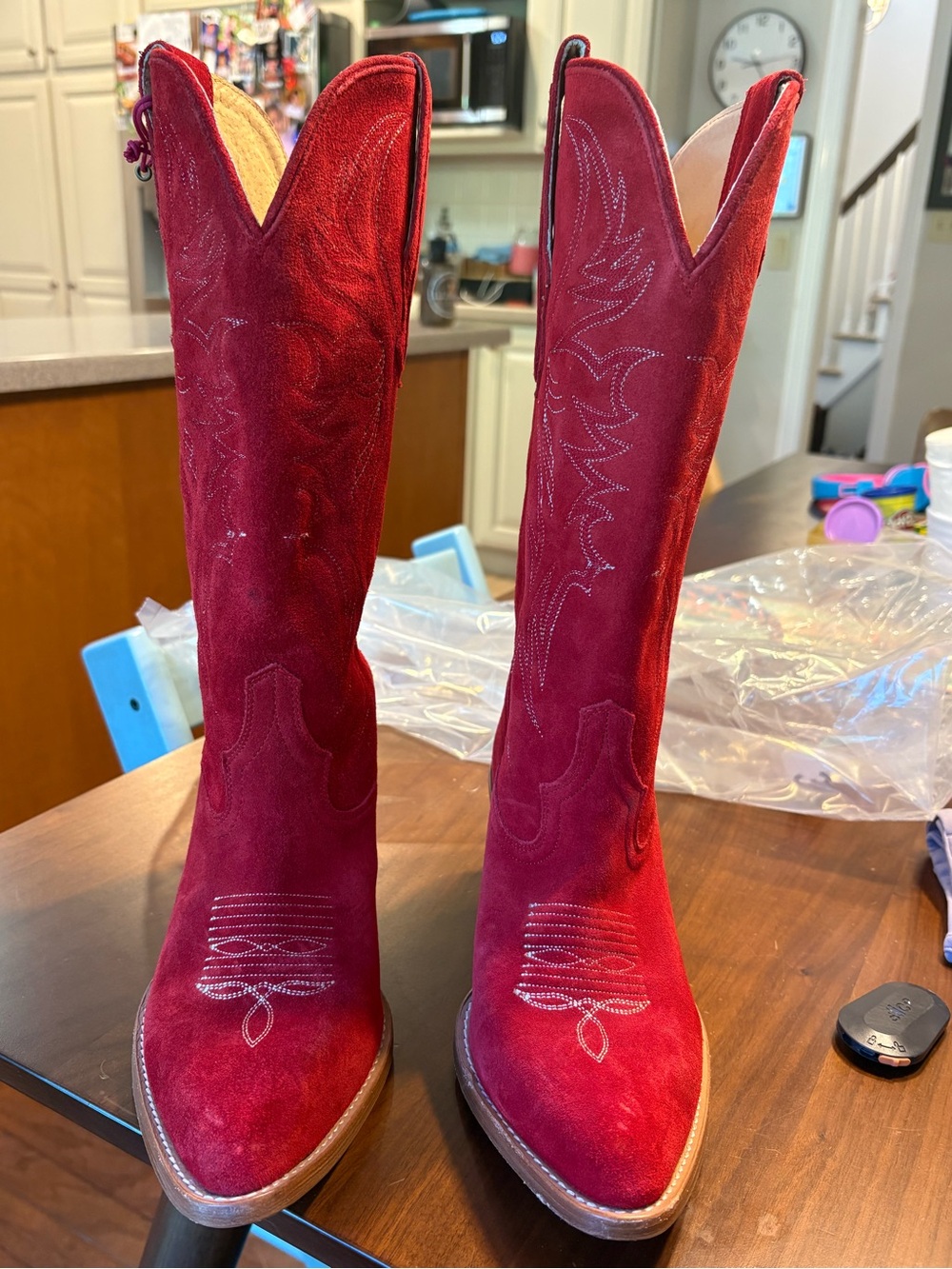 Idyllwind Red Suede Block Heel Ankle Boots - Picture 5 of 9
